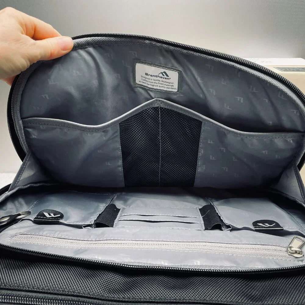 EUC Brenthaven ProStyle II-XF Laptop Bag/Briefcase, Black, Strap, 16